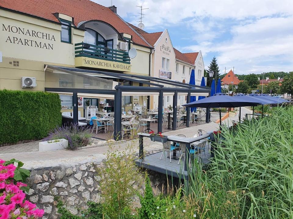 Monarchia Cottage Apartman Mosonmagyaróvár Εξωτερικό φωτογραφία